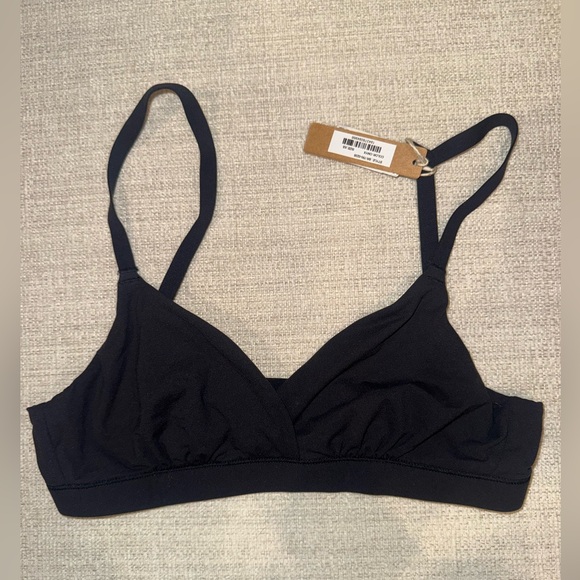SKIMS Fit Everybody Crossover Bralette| NWT - Picture 1 of 3